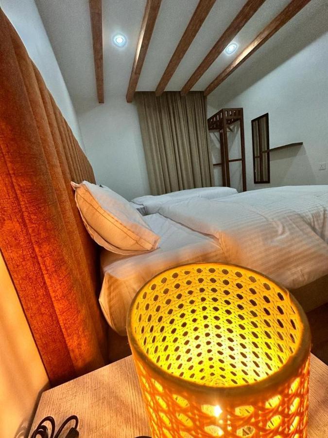 Отель House 76 Назва Экстерьер фото